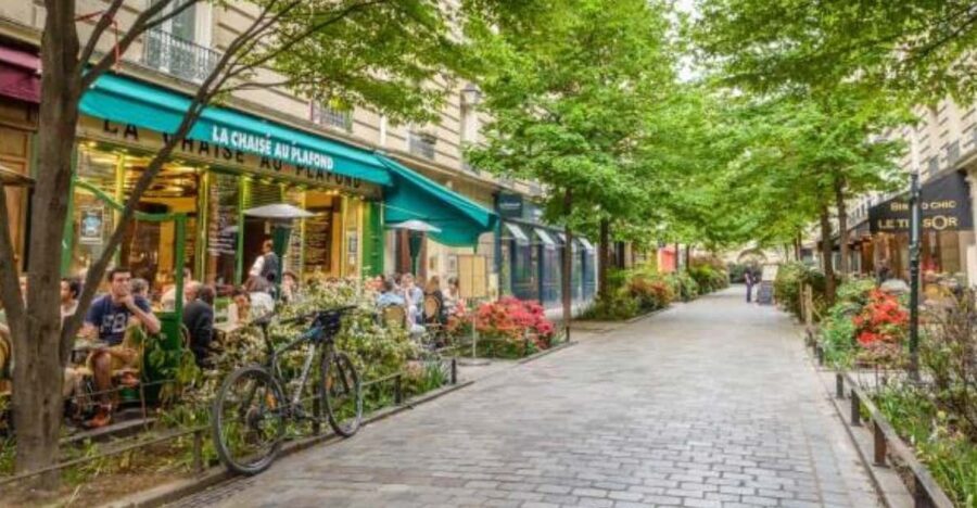 Paris: Walking Guided Tour of Highlights in Le Marais