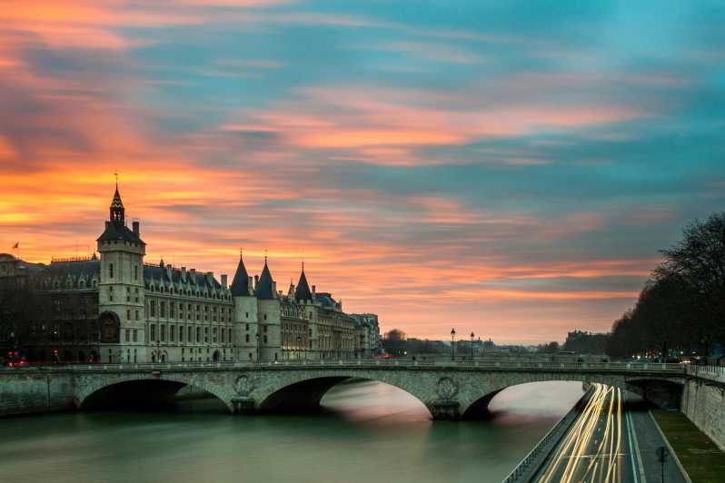Parisian Wonders: From Notre Dame Cathedral to the Panthéon