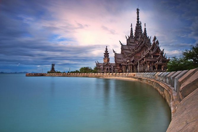 Pattaya : the Sanctuary of Truth Entrance Fee and Round Trip Transfer Option