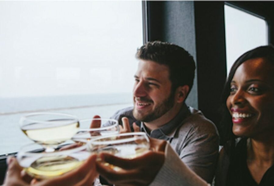 Philadelphia: Thanksgiving Early Dinner Cruise