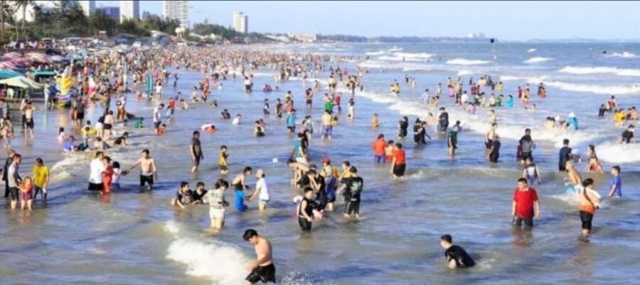 Phu My Port: Private Tour To Vung Tau Beach - Buddha Statues