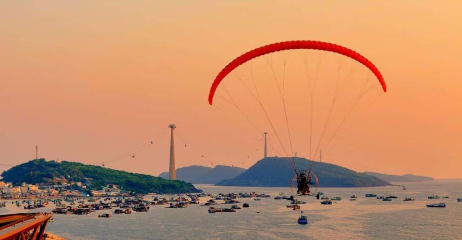 Phu Quoc Enjoy Sunset by Paragliding