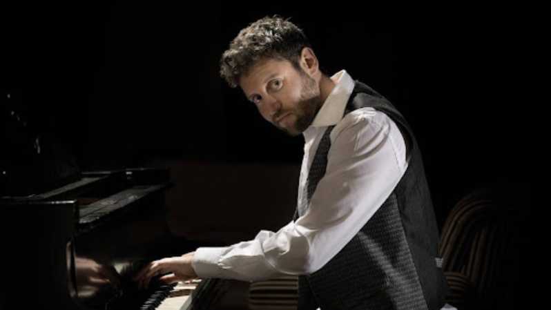 Piano Night by Giovanni Ghizzani