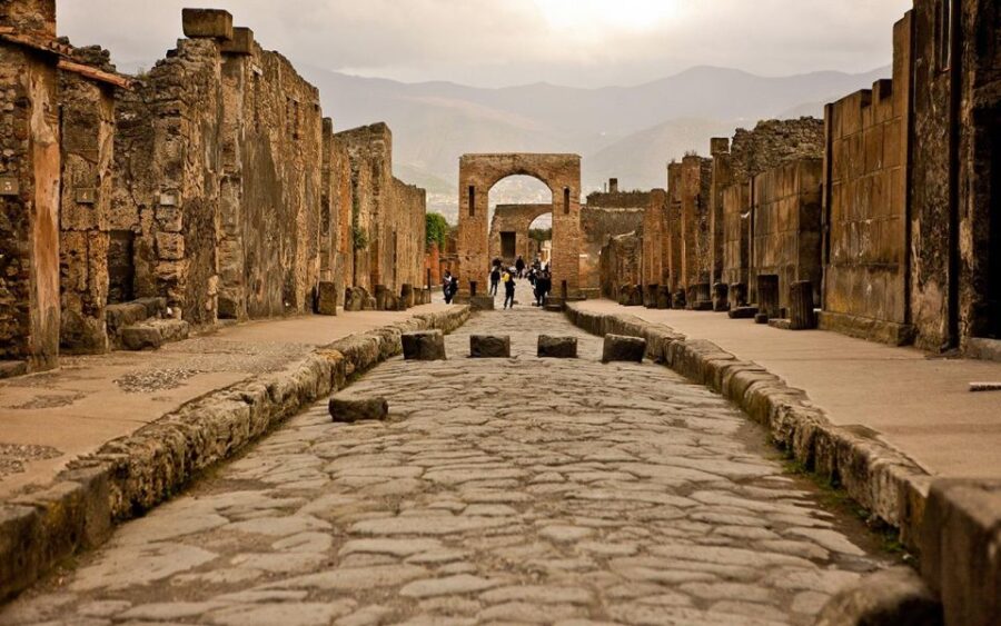Pompeii and Amalfi - VIP Tour/Small Group From Naples - Tour Overview