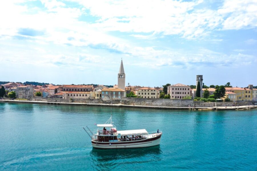 Poreč: Firework Sea Cruise - Overview