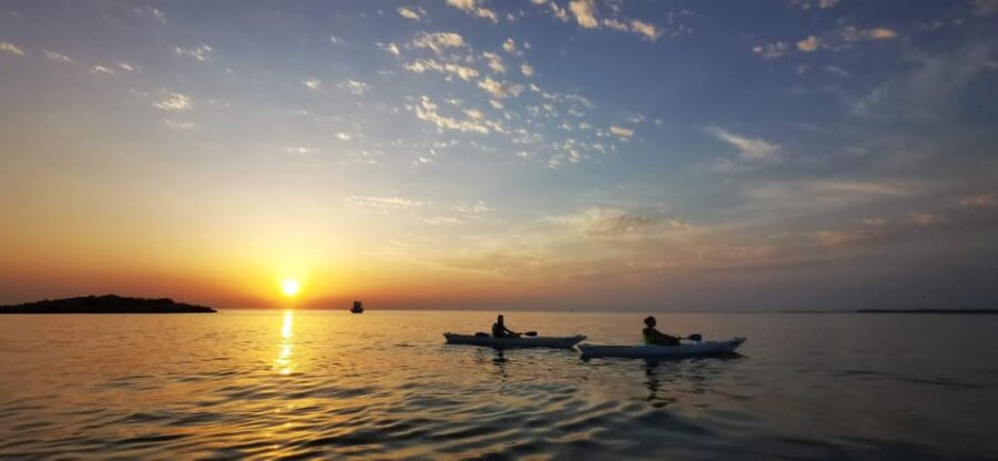 Poreč: Sea Kayaking Sunset Tour