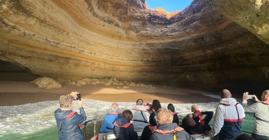Portimão: Benagil Cave and Marinha Boat Trip