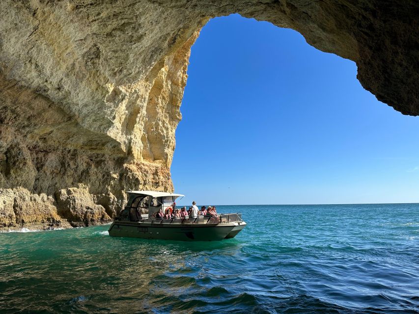 Portimão: Benagil Cave and Marinha Boat Trip