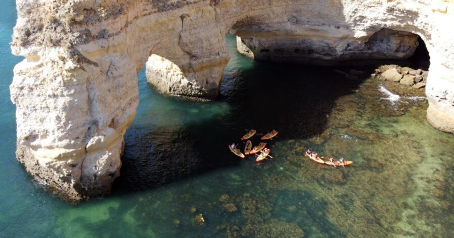 Portimão: Benagil Caves Speedboat and Kayak Guided Tour