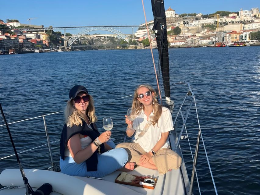 Porto: Exclusive Charming Sailboat Cruise