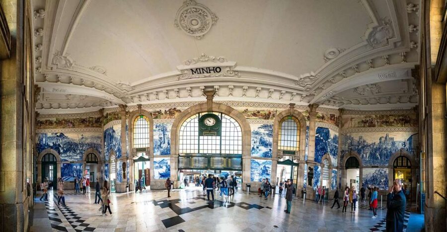 Porto Private Morning Tour, See the Most Iconic Attractions - Pickup and Accessibility