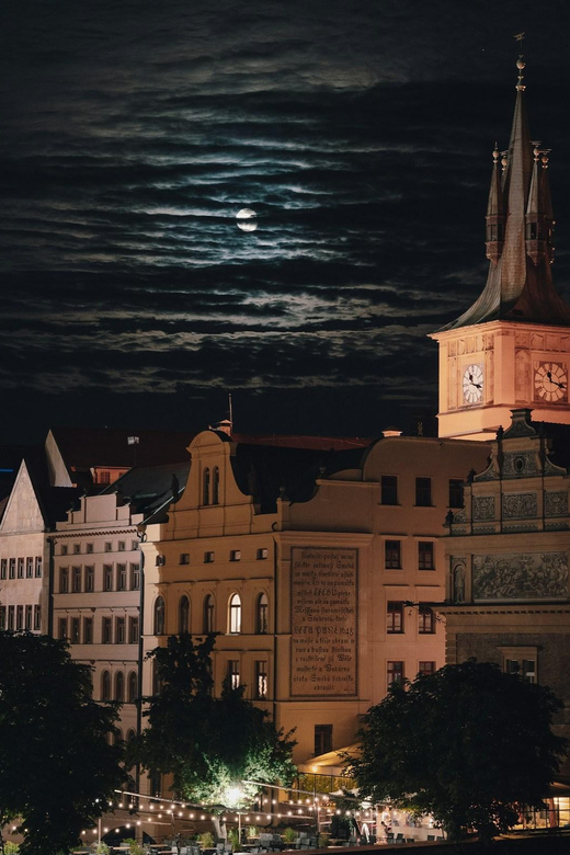 PRAGUE BY NIGHT - Highlights of the Tour