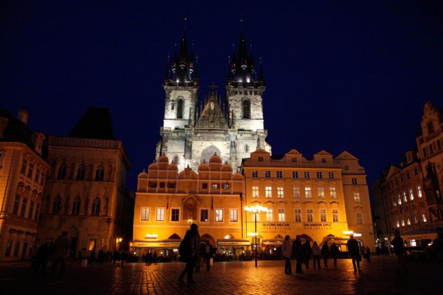 Prague: Ghosts and Legends of the Old Town Evening Tour - Tour Overview
