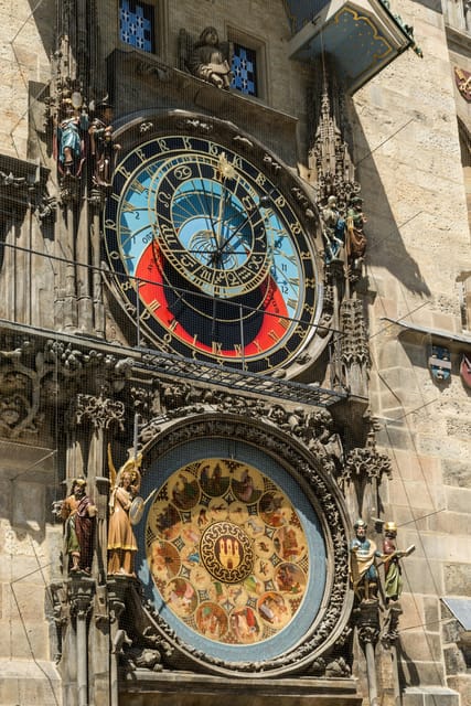 Prague: Highlights of Prague Private Half-Day Tour by Car