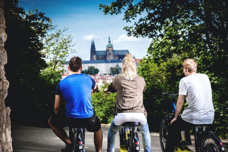 Prague: Old Town Highlights E-Scooter Small Group Tour