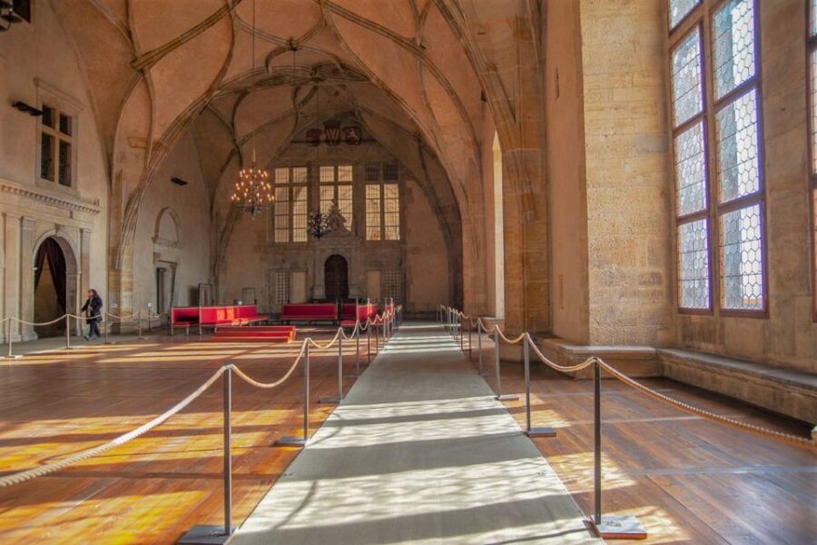 Prague: Prague Castle Complex Smartphone Audio Guide