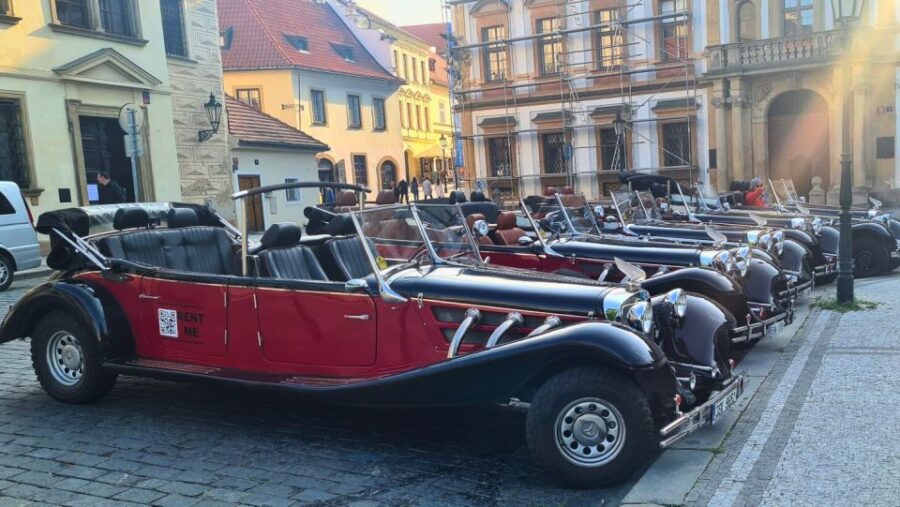 Prague: Private Old Town Tour by Vintage Car