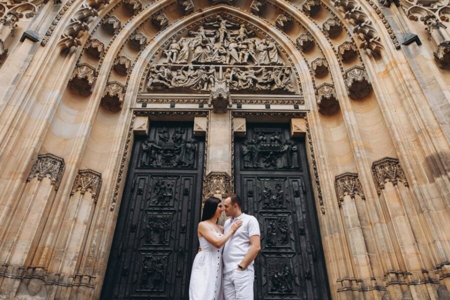 Prague: Professional Photoshoot at Prague Castle - Overview and Pricing
