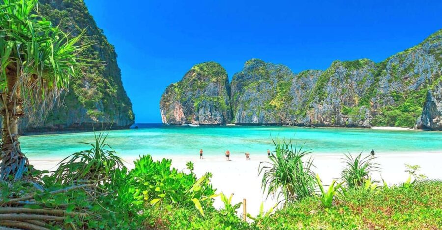 Premium Trip From Phuket: Phi Phi, Maya Bay & Khai Islands