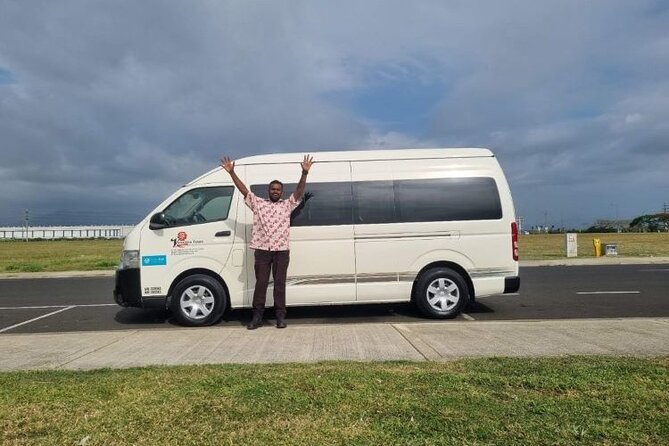 Private Camry/Mini Van Transfer: Denarau Hotels to Nadi Airport