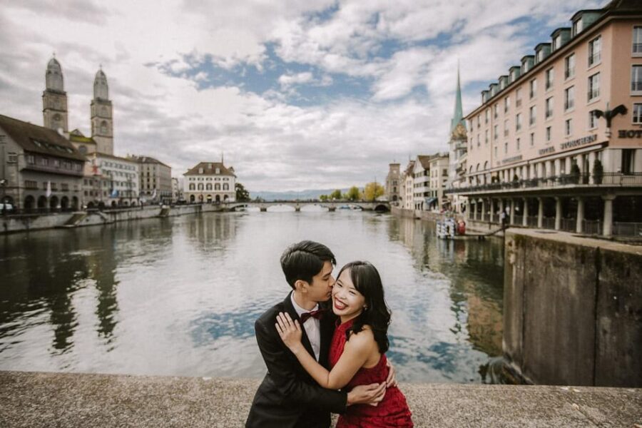 Private City Tour & Photoshoot With a Local in Zurich - Tour Overview