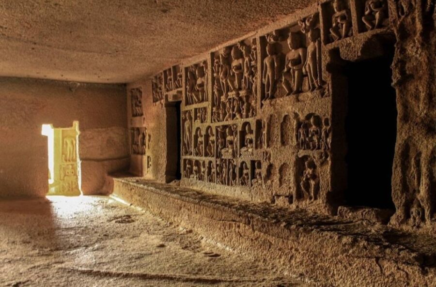 Private Combo Bollywood Studio Tour & Kanheri Cave Tour