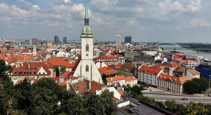 Private Day Tour From Budapest to Bratislava