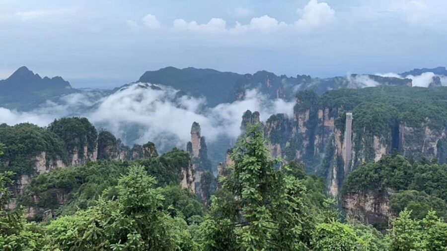 Private Day Tour to Zhangjiajie National Forest Park