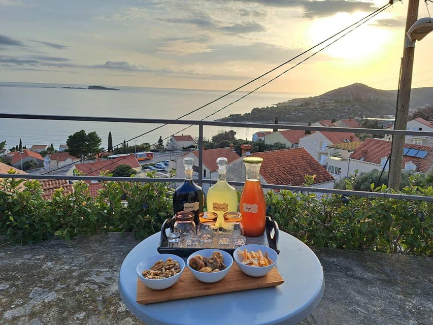 Private Dinner With Wine and Homemade Tapas