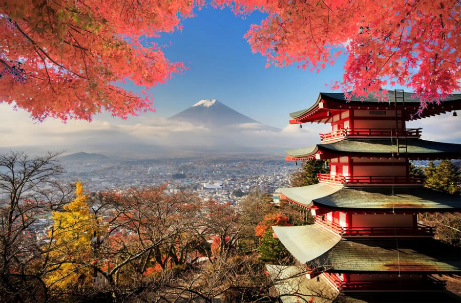 Private Guided Tour To Mount Fuji With Roundtrip Transfer.