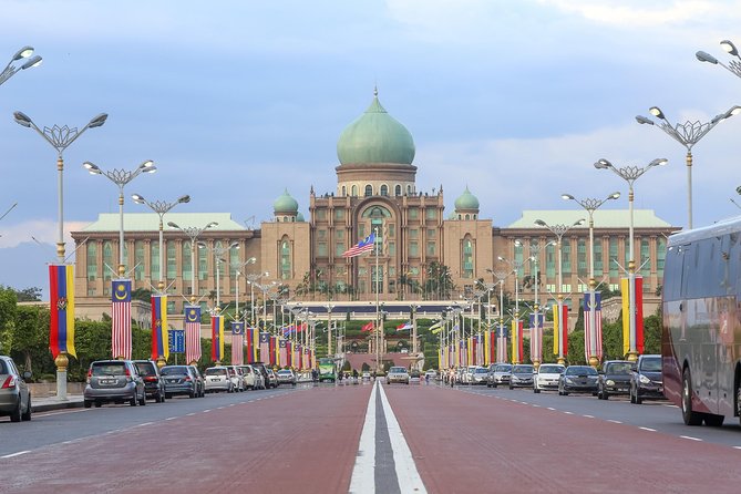 Private Half-Day Putrajaya Tour With Lake Cruise From Kuala Lumpur