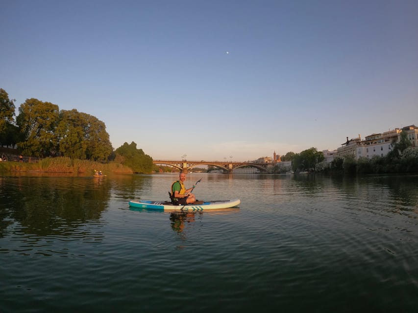 Private Kayak Tour: Historic Seville, Triana and Cartuja