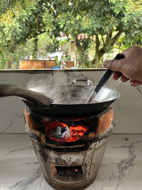 Private Local Style Cooking Class With Charcoal Stove