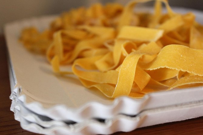 Private Market Tour and Cooking Class in Bologna With a Local in Her Home