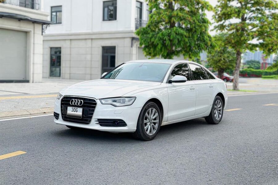 Private Taxi: Between Hue and Phong Nha (1 Way Transfer)