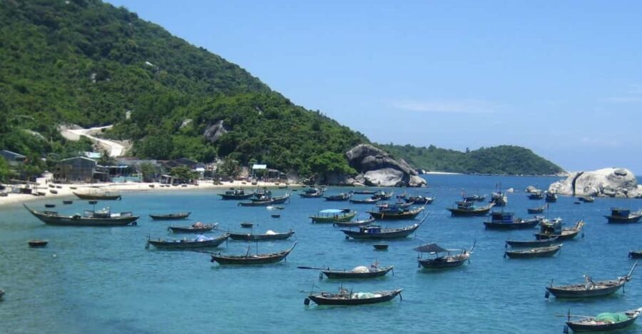 Private Tour: Cham Islands Snorkeling Trip