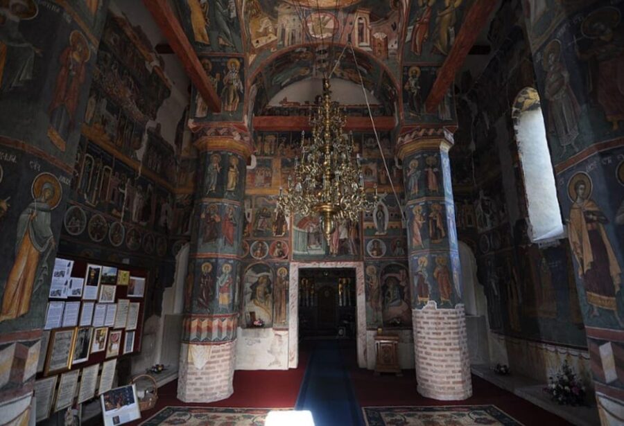 Private Tour From Bucharest to Draculas Tomb and Mogosoaia