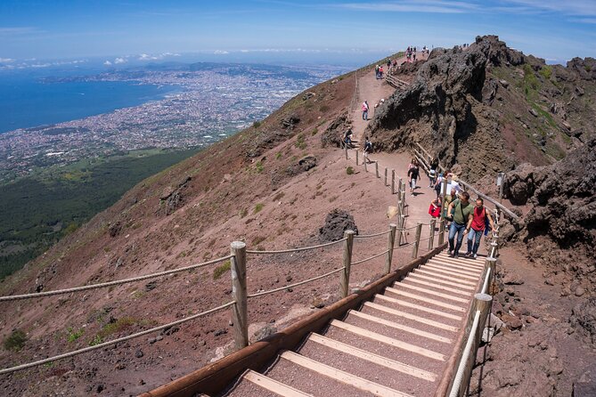 Private Tour: Pompeii and Mount Vesuvius With Wine Tasting
