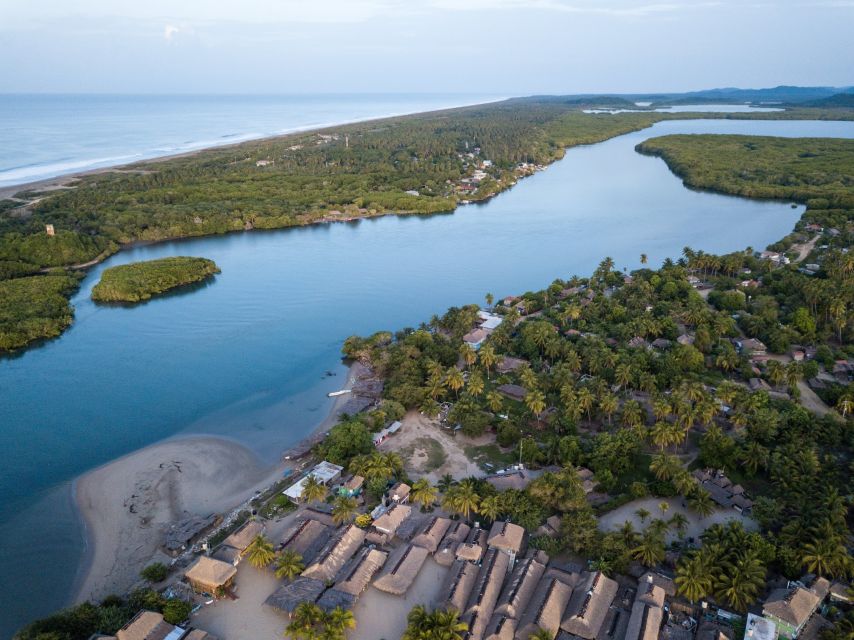 Puerto Escondido: Lagunas De Chacahua Day Trip and Boat Ride