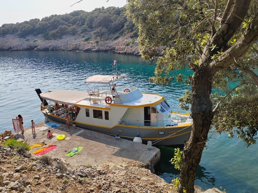 Punat, Cruise and Swim at Golden Beach and Blue Cave