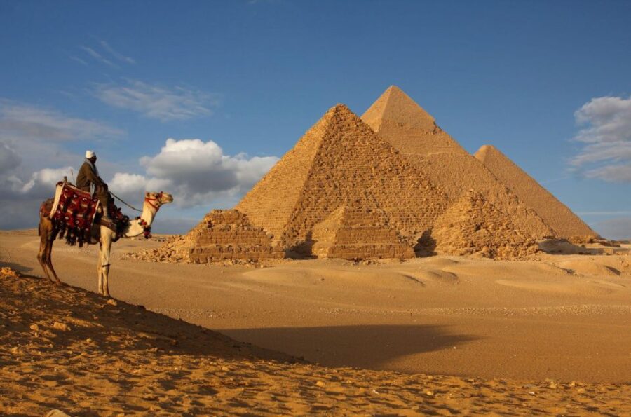 Pyramids of Giza & Pyramid View Lunch Tickets