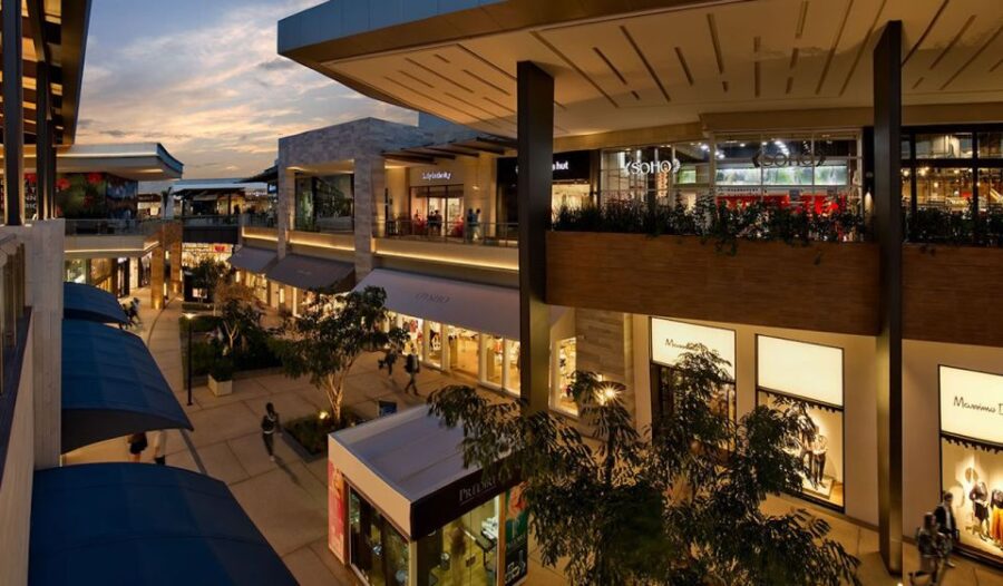 Riviera Maya: Shopping Half Day Trip to Cancun