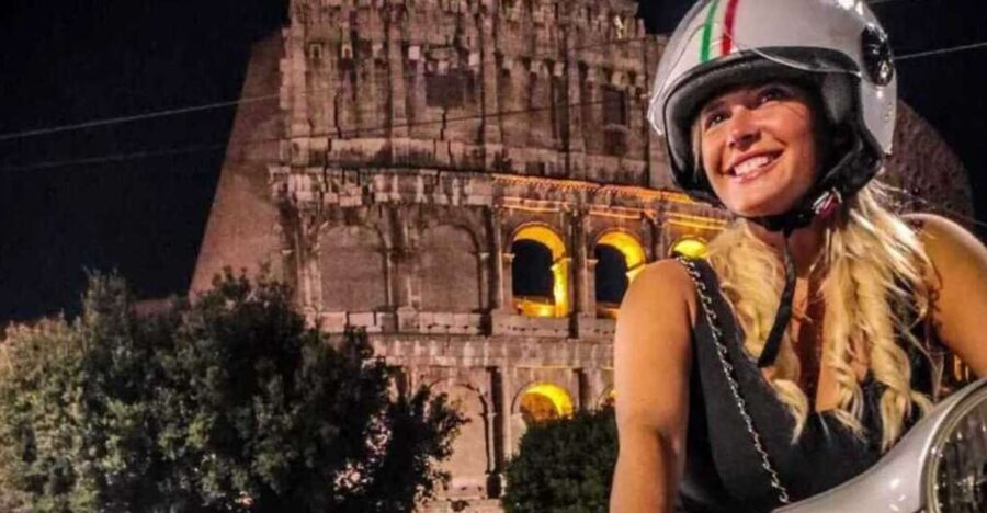 Rome by Night Vespa Tour With Driver/Private Guide