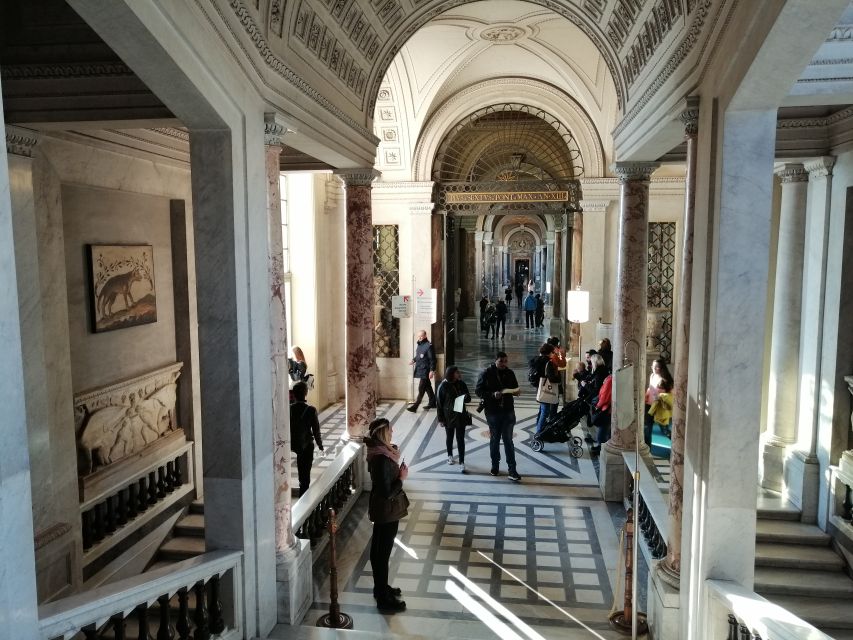 Rome: Early-Morning Small-Group Vatican Museums Tour