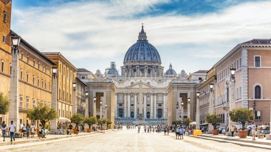 Rome: Hop-On-Hop-Off Bus With Vatican and Sistine Chapel