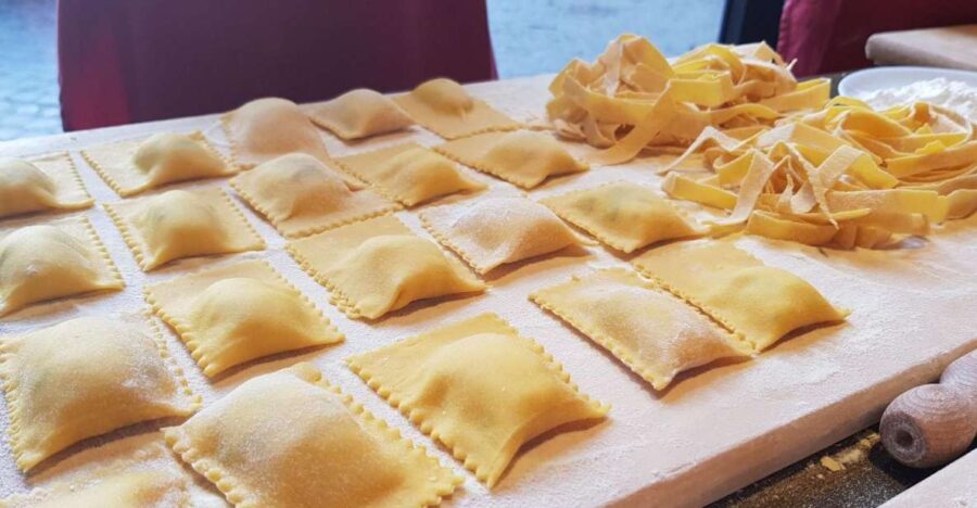 Rome: Pasta Making Workshop With Lunch