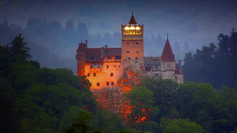 Roundtrip From Bucharest to Brașov: Chauffeur-Driven Tour