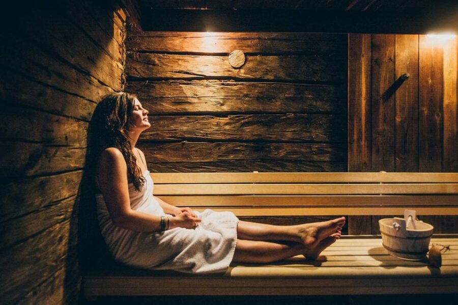 Rovaniemi: Private Forest Sauna and Northern Lights Tour
