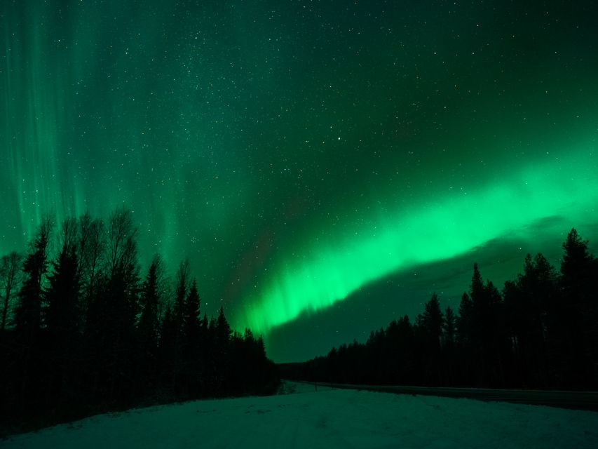 Rovaniemi: Private Tour With Guaranteed Northern Lights