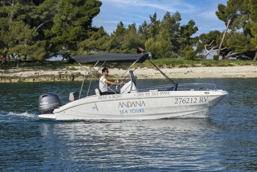 Rovinj: Lim Fjord and Red Island Archipelago Speedboat Tour